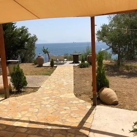 度假居 Seafront With Direct Access Koróni