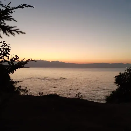 度假居 Seafront With Direct Access *