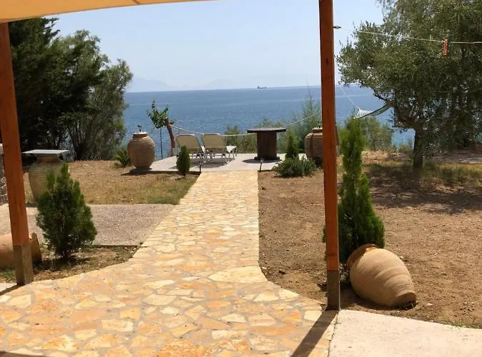 Casa de Férias Seafront With Direct Access Koroni (Messinia)