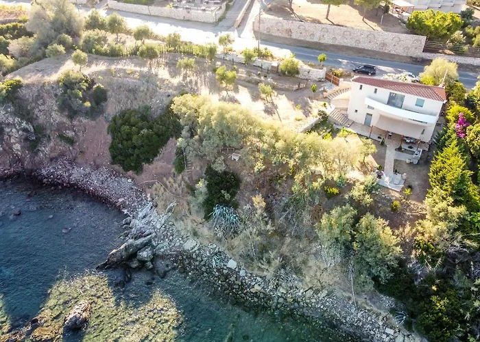 Seafront With Direct Access * Koroni (Messinia)