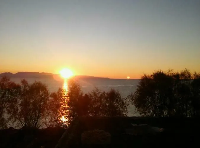 Seafront With Direct Access *