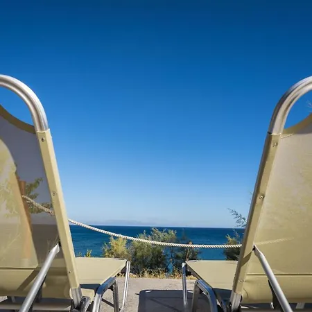 Seafront With Direct Access Hébergement de vacances *