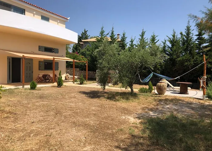 Seafront With Direct Access Ferienhaus *