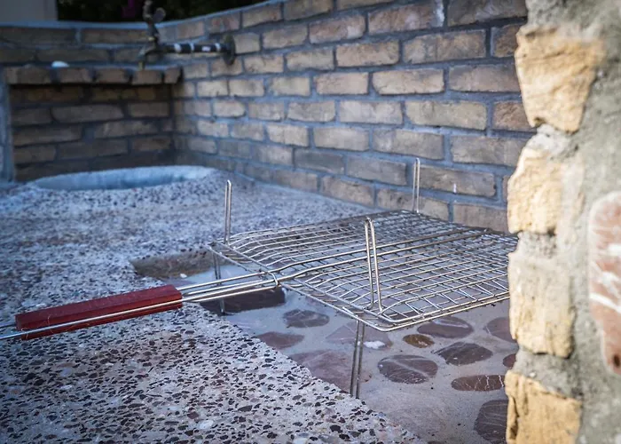 Seafront With Direct Access Дом отдыха Корони